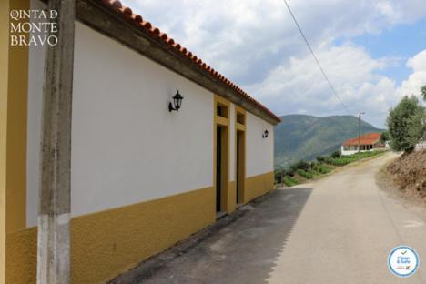Quinta Do Monte Bravo - Douro - Quarto Duplo Villa Ervedosa do Douro ภายนอก รูปภาพ